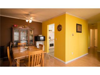 Photo 4: 161 200 WESTHILL PLACE: Condo for sale : MLS®# V957175