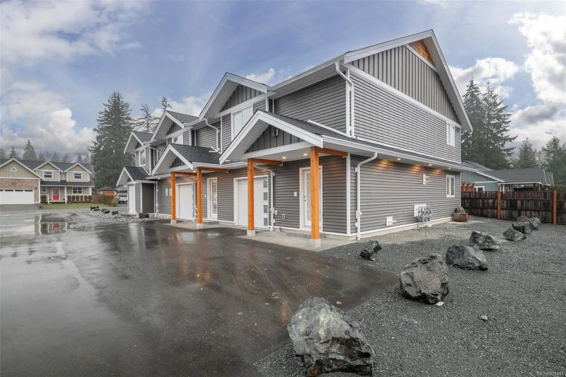 FEATURED LISTING: 103 - 5546 Swallow Dr Port Alberni