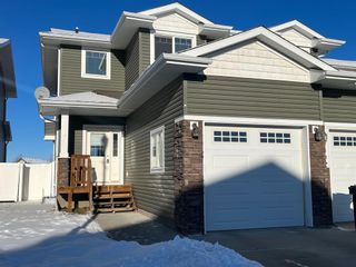 Main Photo: 4 Rowberry Court: Sylvan Lake Row/Townhouse for sale : MLS®# A2014368
