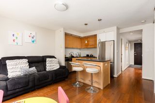 Photo 3: 306 1055 HOMER Street in Vancouver: Yaletown Condo for sale in "Domus" (Vancouver West)  : MLS®# R2877774