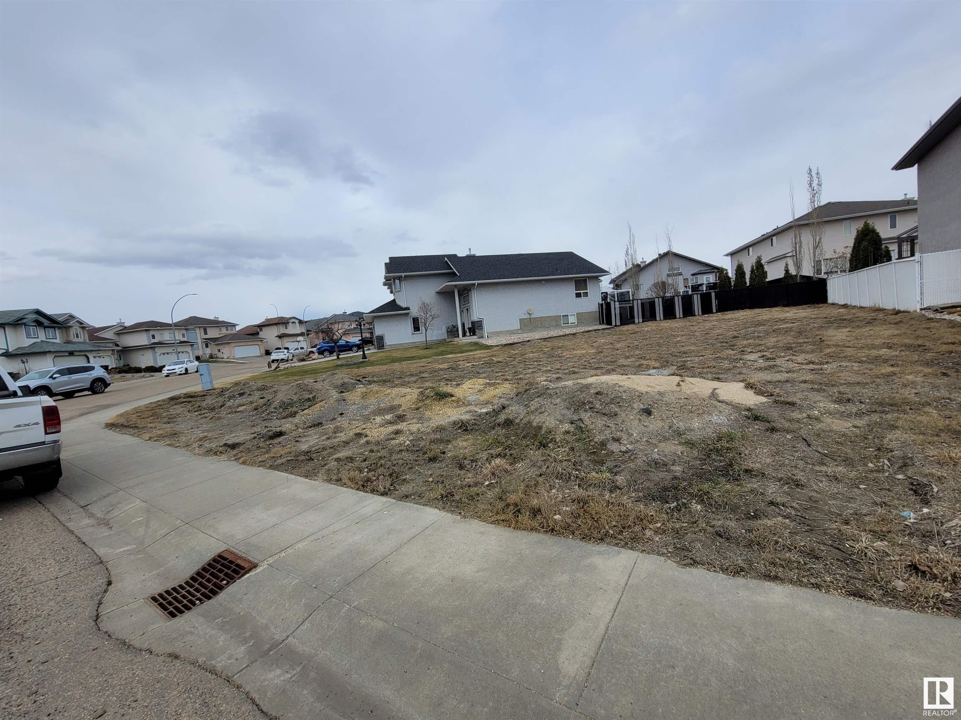 Main Photo: 16429 65 Street in Edmonton: Zone 03 Vacant Lot/Land for sale : MLS®# E4340649