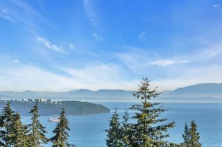 Photo 2: 2111 UNION Court in West Vancouver: Panorama Village House for sale : MLS®# R2760623