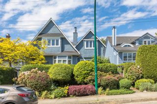 Photo 1: 2565 W 5TH Avenue in Vancouver: Kitsilano Townhouse for sale in "Upton Place" (Vancouver West)  : MLS®# R2700773
