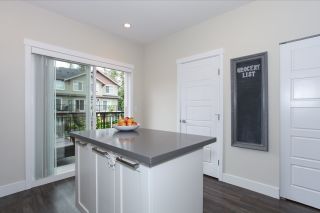 Photo 9: 27 20967 76 Avenue in Langley: Willoughby Heights Townhouse for sale in "Nature's Walk" : MLS®# R2084470