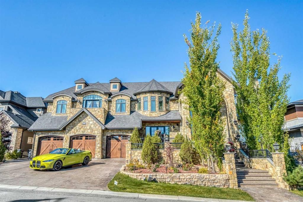 Main Photo: 19 Elveden Place SW in Calgary: Springbank Hill Detached for sale : MLS®# A2066969