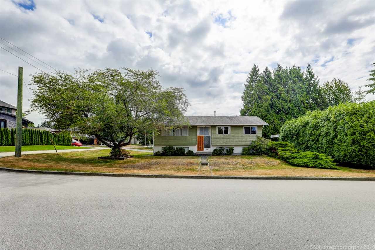 Main Photo: 443 MONTGOMERY Street in Coquitlam: Central Coquitlam House for sale : MLS®# R2292015