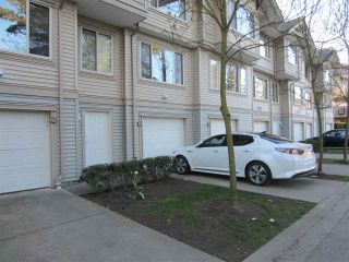 Photo 1: 22 5388 201A Street in Langley: Langley City Townhouse for sale in "THE COURTYARDS" : MLS®# R2064811