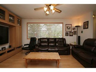 Photo 3: 207 PINECLIFF Way NE in CALGARY: Pineridge Residential Detached Single Family for sale (Calgary)  : MLS®# C3635652
