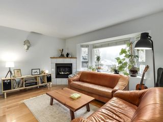 Photo 11: 225 W 19TH STREET in North Vancouver: Central Lonsdale 1/2 Duplex for sale : MLS®# R2646806