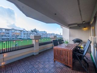Photo 14: 212 1859 SPYGLASS Place in Vancouver: False Creek Condo for sale in "SAN REMO COURT" (Vancouver West)  : MLS®# R2832611