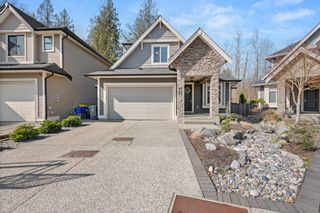 Photo 1: 20517 84A Avenue in Langley: Willoughby Heights House for sale in "Evergreen" : MLS®# R2874665