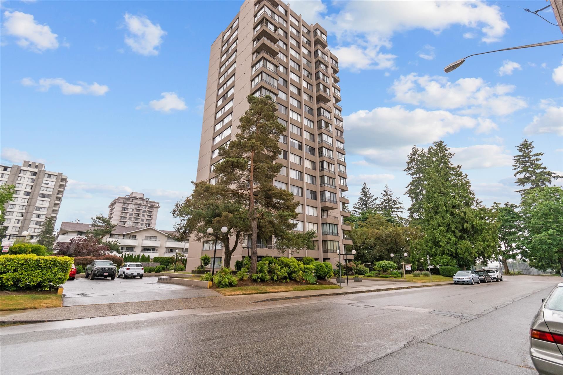 Main Photo: 501 740 HAMILTON Street in New Westminster: Uptown NW Condo for sale in "THE STATESMAN" : MLS®# R2797504