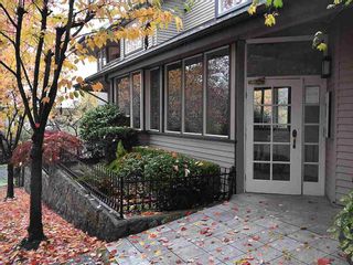 Photo 1: 13 1620 BALSAM Street in Vancouver: Kitsilano Townhouse for sale in "OLD KITS TOWNHOMES" (Vancouver West)  : MLS®# R2012310