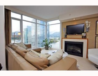 Photo 2: # 2201 1205 W HASTINGS ST in Vancouver: Condo for sale : MLS®# V758572