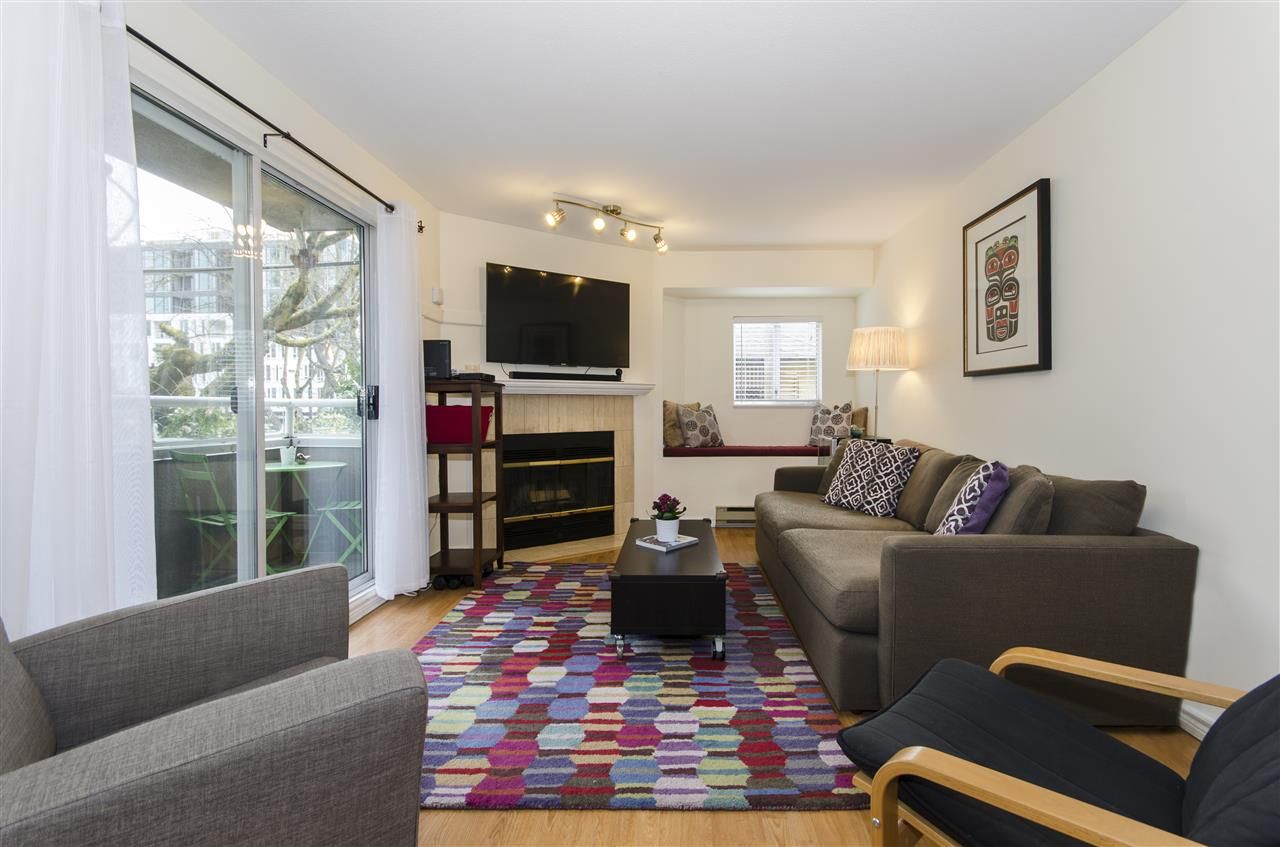 Main Photo: 204 526 W 13TH Avenue in Vancouver: Fairview VW Condo for sale in "Sungate" (Vancouver West)  : MLS®# R2148723