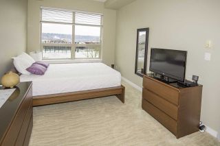 Photo 8: 309 250 SALTER Street in New Westminster: Queensborough Condo for sale in "Paddlers Landing" : MLS®# R2244430