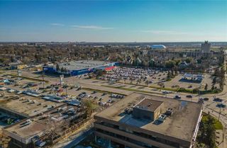 Photo 33: 3 526 Kenaston Boulevard in Winnipeg: River Heights Condominium for sale (1D)  : MLS®# 202226070