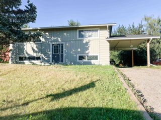 Photo 1: 10 KERRY Crescent in Mackenzie: Mackenzie -Town House for sale : MLS®# R2717741