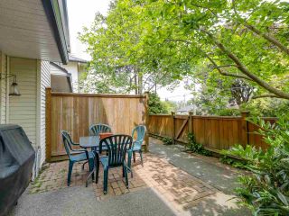 Photo 17: 9 4275 SOPHIA Street in Vancouver: Main Townhouse for sale in "Welton Court" (Vancouver East)  : MLS®# R2081146