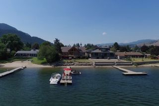 Photo 3: 351 Lakeshore Drive in Chase: Little Shuswap Lake House for sale : MLS®# 177533