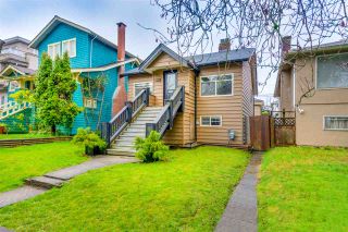 Photo 2: 2576 E 28TH Avenue in Vancouver: Collingwood VE House for sale (Vancouver East)  : MLS®# R2265530