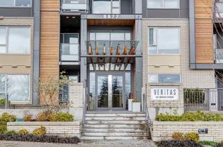 Photo 6: 304 9877 UNIVERSITY Crescent in Burnaby: Simon Fraser Univer. Condo for sale in "VERITAS BY POLYGON" (Burnaby North)  : MLS®# R2353735