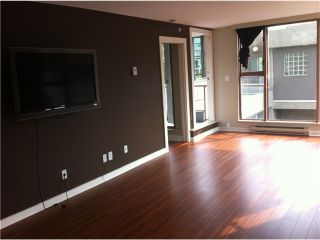 Photo 4: 305 1633 W 8TH Avenue in Vancouver: Fairview VW Condo for sale in "FIRCREST" (Vancouver West)  : MLS®# V1032090
