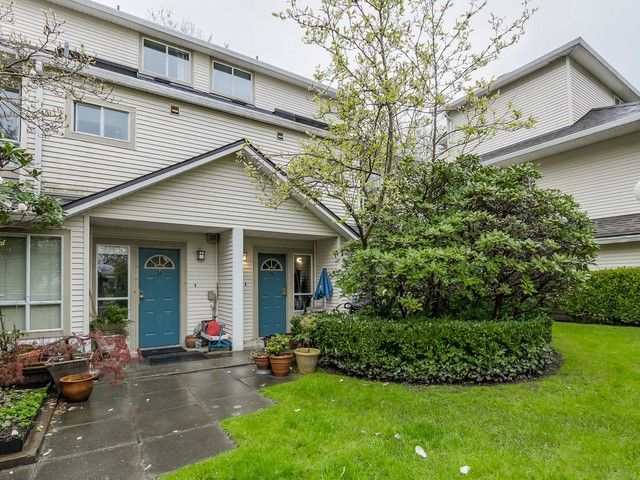 Main Photo: 25 4319 SOPHIA Street in Vancouver: Main Townhouse for sale in "WELTON COURT" (Vancouver East)  : MLS®# V1116407