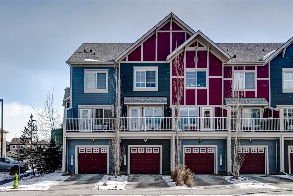 Main Photo: 6 Marquis Lane SE in Calgary: Mahogany Row/Townhouse for sale : MLS®# A1192392