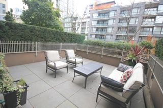 Photo 2: 209 1055 Richards Street in Vancouver: Yaletown Condo for sale (Vancouver West)  : MLS®# R2220082