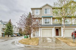 Photo 1: 112 Copperfield Lane SE in Calgary: Copperfield Row/Townhouse for sale : MLS®# A2049238