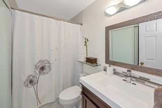 Photo 4: 25 2070 Amelia Ave in Sidney: Si Sidney North-East Row/Townhouse for sale : MLS®# 921681