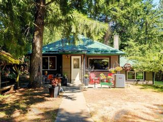 Photo 1: 4785 Cowichan Lake Rd in Duncan: Du West Duncan House for sale : MLS®# 881343