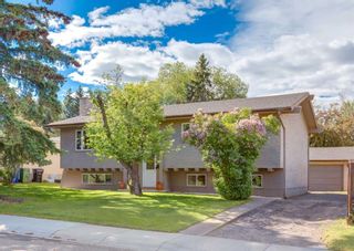 Photo 1: 32 Oakview Place SW in Calgary: Oakridge Detached for sale : MLS®# A2140995