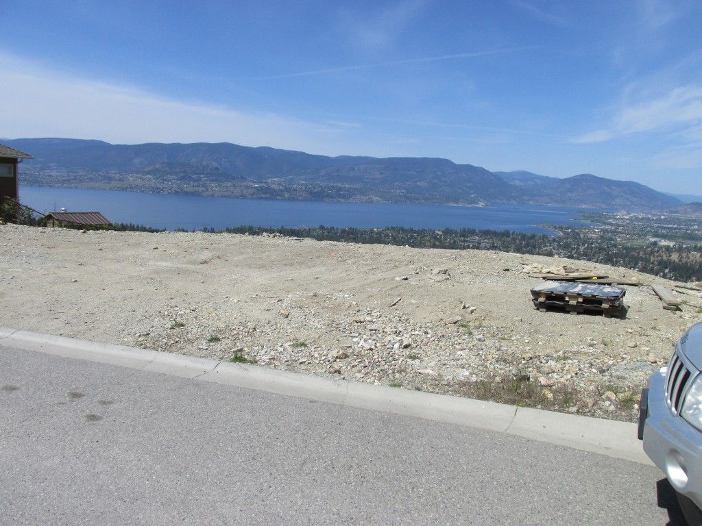 Main Photo: 974 Lamont in Kelowna: Upper Mission Land Only for sale : MLS®# 10099438
