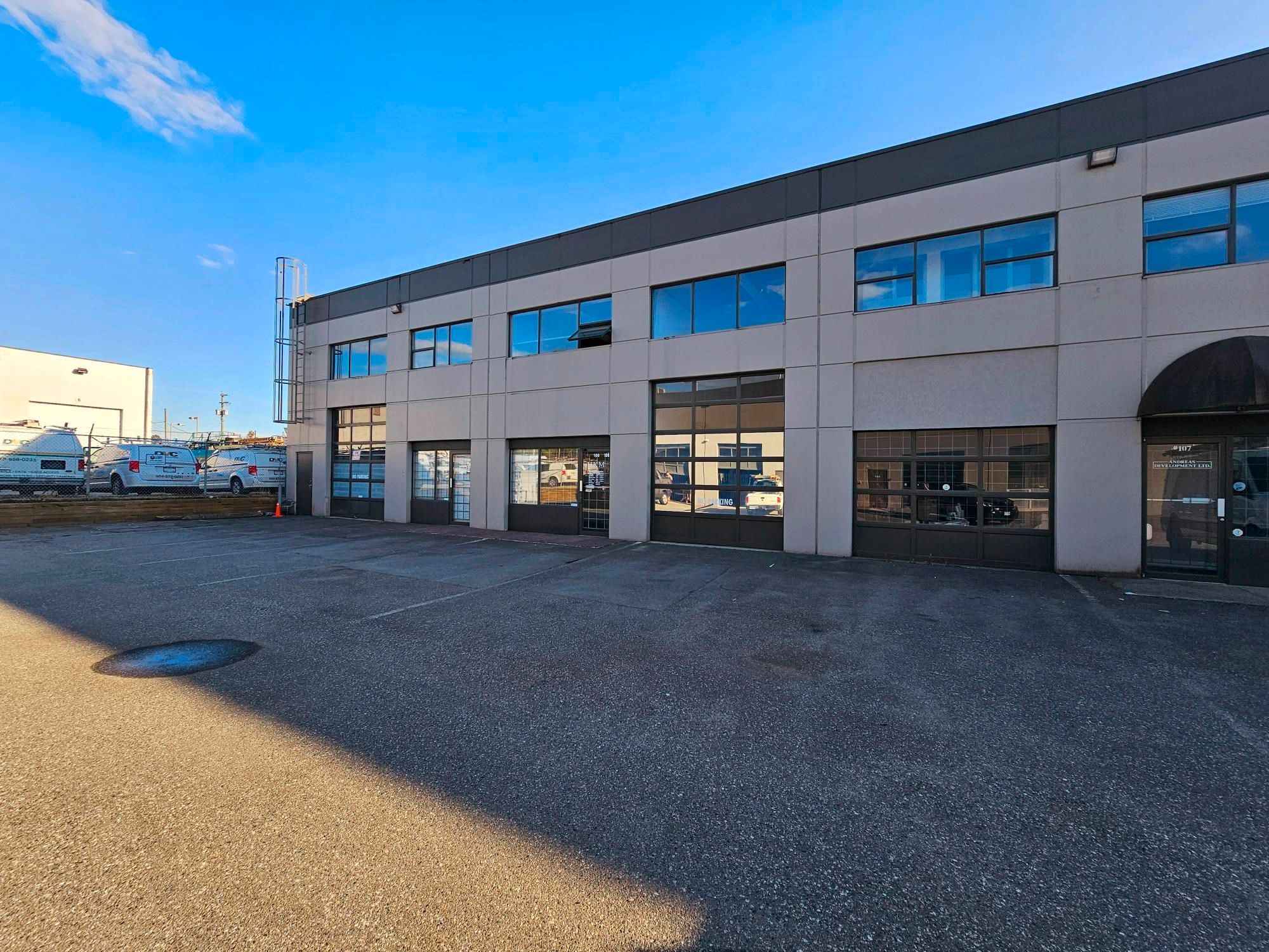 Main Photo: 108 17957 55 Avenue in Surrey: Cloverdale BC Industrial for sale (Cloverdale)  : MLS®# C8054425