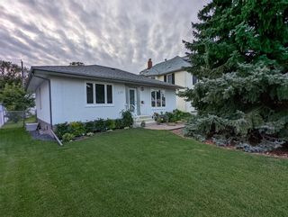 Photo 1: 138 Riveroaks Drive in Winnipeg: Bruce Park Residential for sale (5E)  : MLS®# 202221748