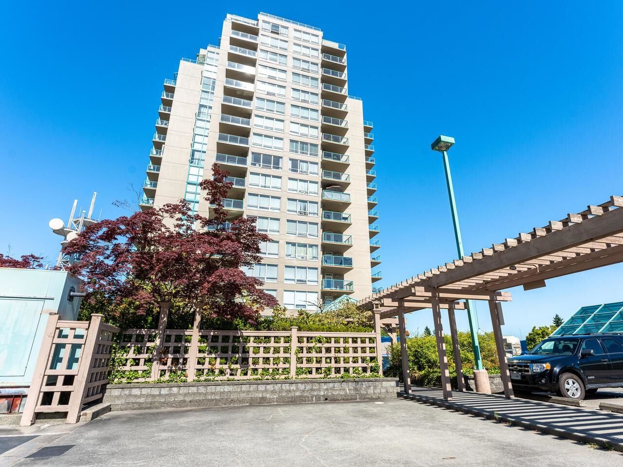 Main Photo: 1307 612 SIXTH Street in New Westminster: Uptown NW Condo for sale in "The Woodward" : MLS®# R2831074