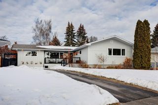 Photo 1: 44 Governor Drive SW in Calgary: Glamorgan Detached for sale : MLS®# A2020431