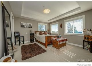 Photo 9: 19 2319 Chilco Rd in View Royal: VR Six Mile Row/Townhouse for sale : MLS®# 669226