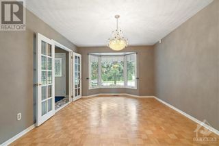 Photo 8: 2010 HOLLYBROOK CRESCENT in Ottawa: House for sale : MLS®# 1351356