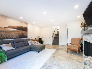 Photo 9: 708 MILLYARD in Vancouver: False Creek Townhouse for sale (Vancouver West)  : MLS®# R2271003