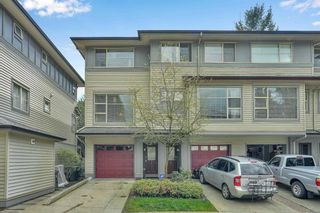 Photo 3: 7 6033 168 Street in Surrey: Cloverdale BC Townhouse for sale (Cloverdale)  : MLS®# R2771569