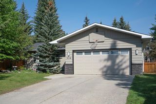 Photo 2: 224 Oakwood Place SW in Calgary: Oakridge Detached for sale : MLS®# A2055055
