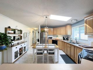 Photo 4: 11 1927 Tzouhalem Rd in Duncan: Du East Duncan Manufactured Home for sale : MLS®# 942547