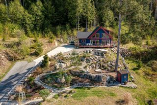 Photo 3: 5280 CECIL HILL Road in Madeira Park: Pender Harbour Egmont House for sale (Sunshine Coast)  : MLS®# R2774404