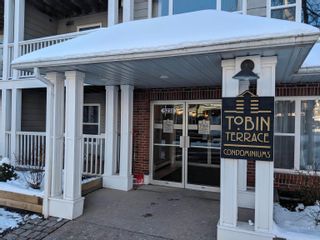Photo 2: 109 5230 Tobin Street in Halifax: 2-Halifax South Residential for sale (Halifax-Dartmouth)  : MLS®# 202301196