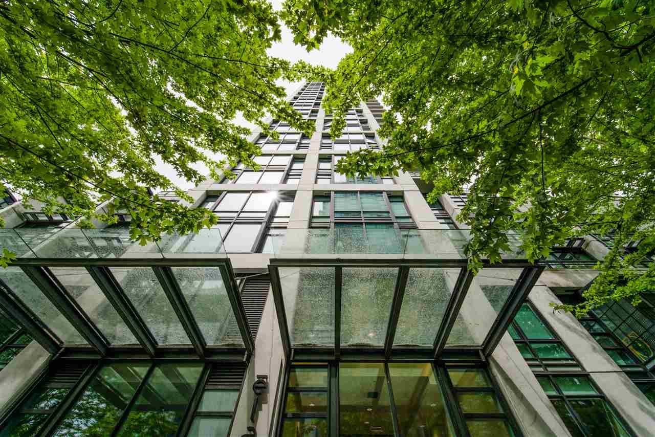 Main Photo: 309 1255 SEYMOUR Street in Vancouver: Downtown VW Condo for sale in "ELAN" (Vancouver West)  : MLS®# R2429089