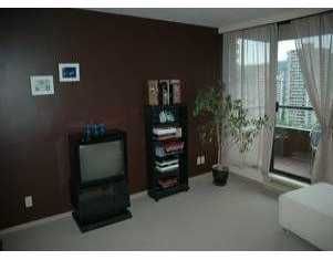 Photo 4: 1907 3970 CARRIGAN CT in Burnaby: Government Road Condo for sale in "DISCOVERY II" (Burnaby North)  : MLS®# V593872