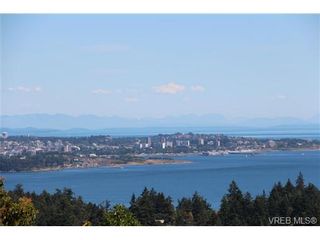 Photo 4: 3407 Karger Terr in VICTORIA: Co Triangle House for sale (Colwood)  : MLS®# 735110